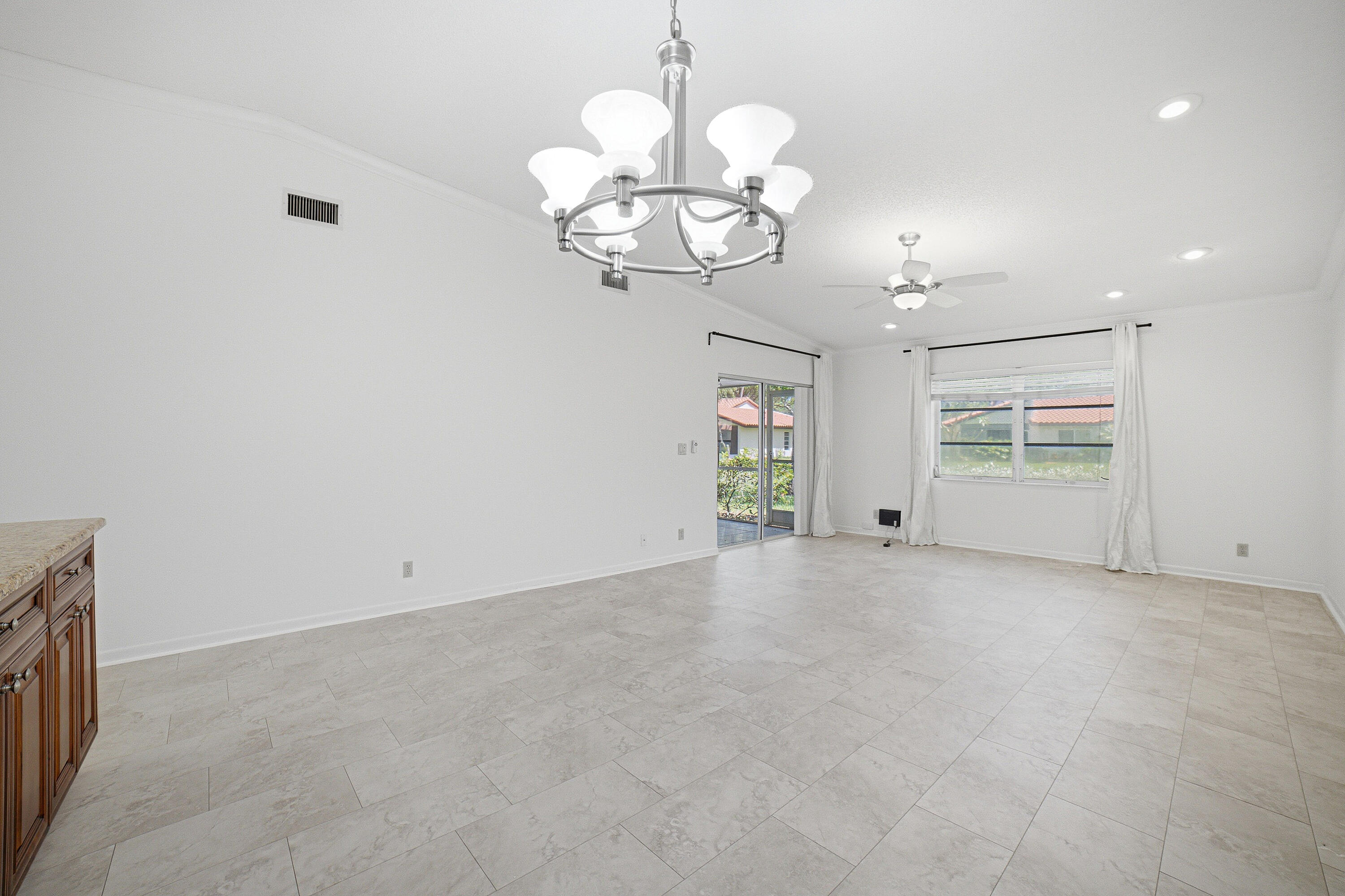 6070 SUNNY MANOR Court — Photo 4