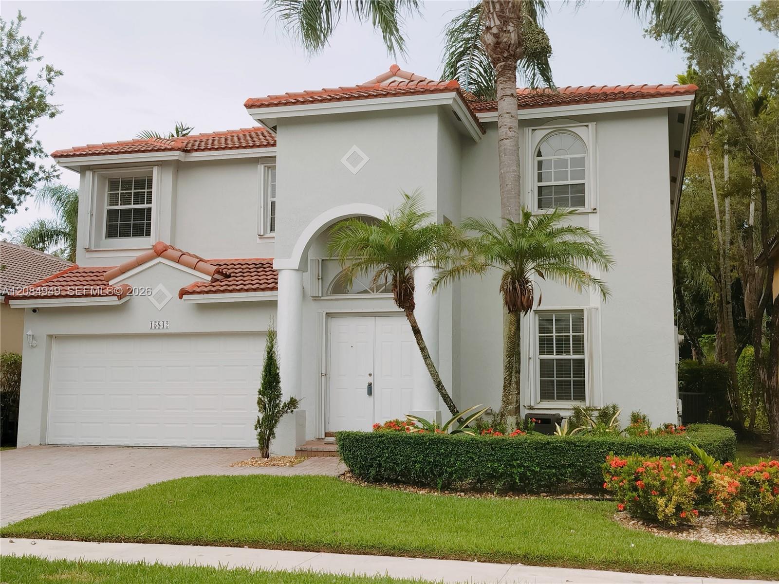 15842 SW 14th St — Photo 3