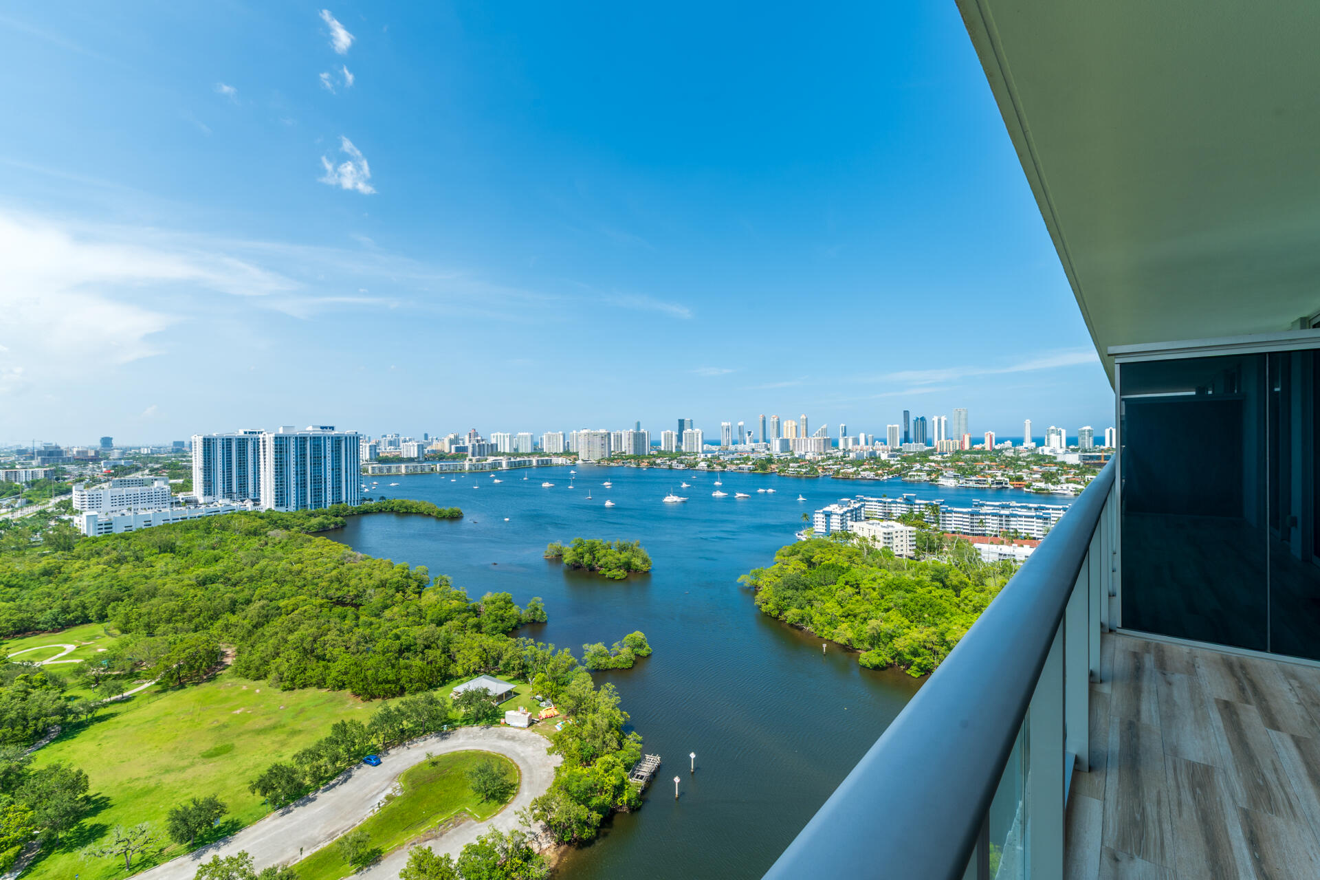 16385 Biscayne Boulevard # 2502, North Miami Beach FL 33160