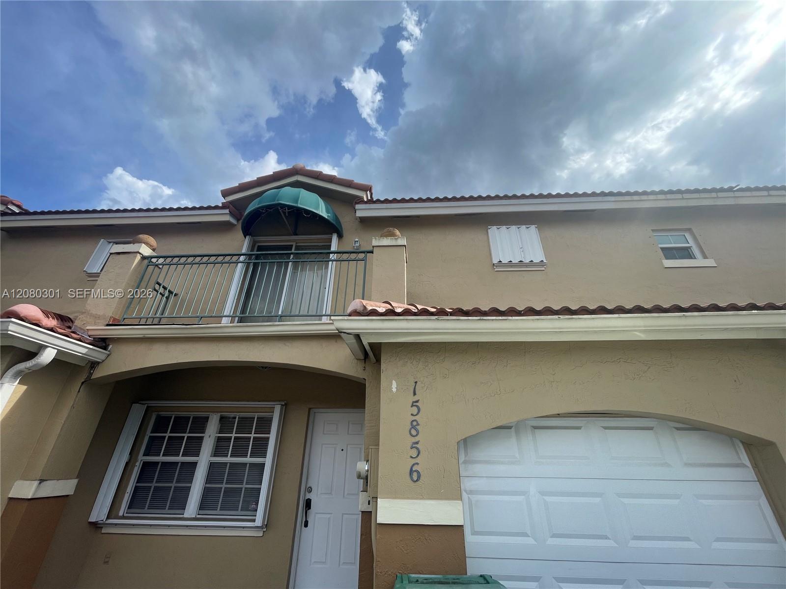 15856 SW 71st St — Photo 2