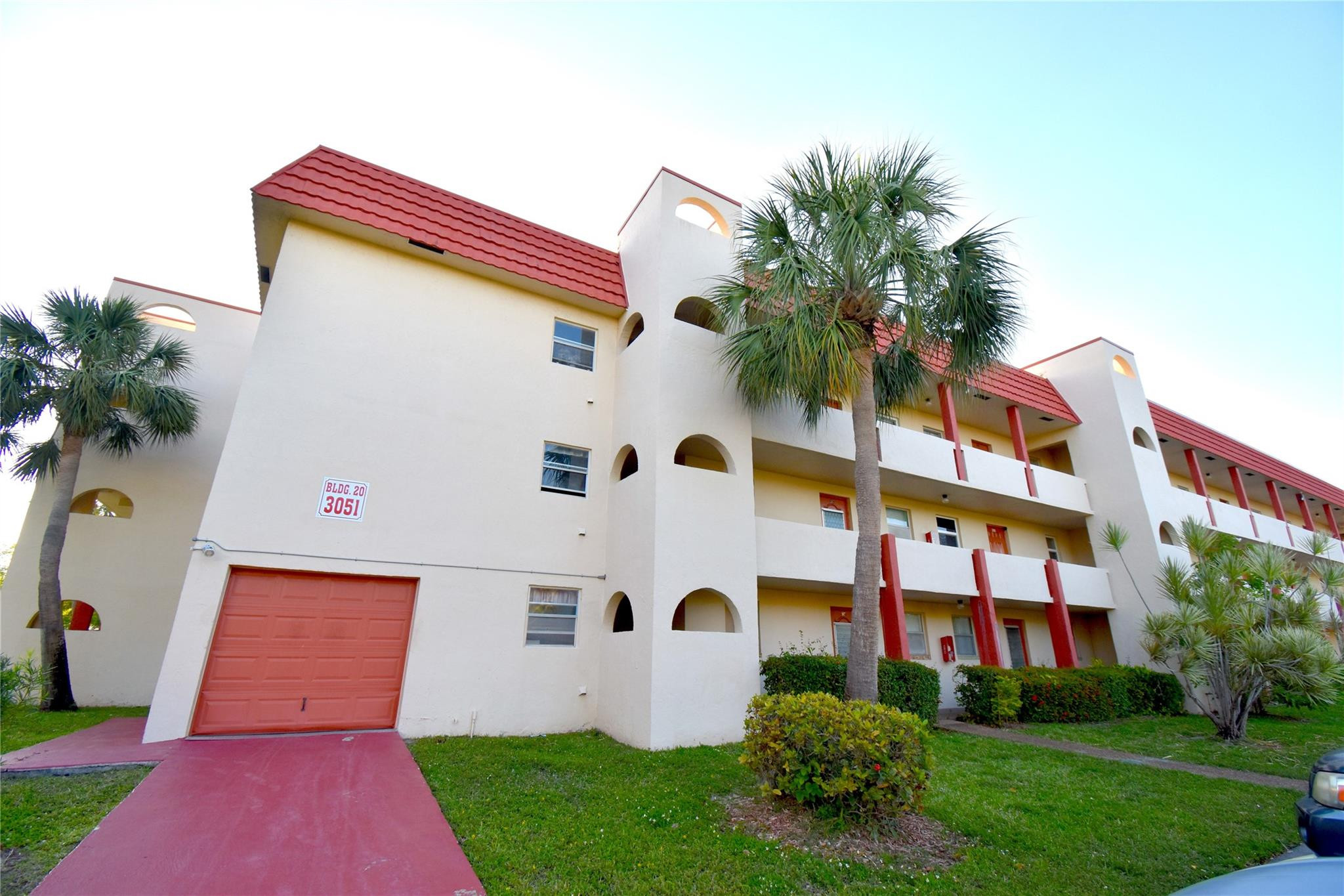 3051 Sunrise Lakes Drive # 311, Sunrise FL 33322