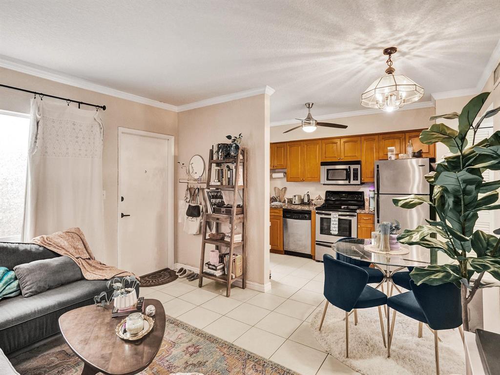 2190 SE 5th Street # a, Pompano Beach FL 33062