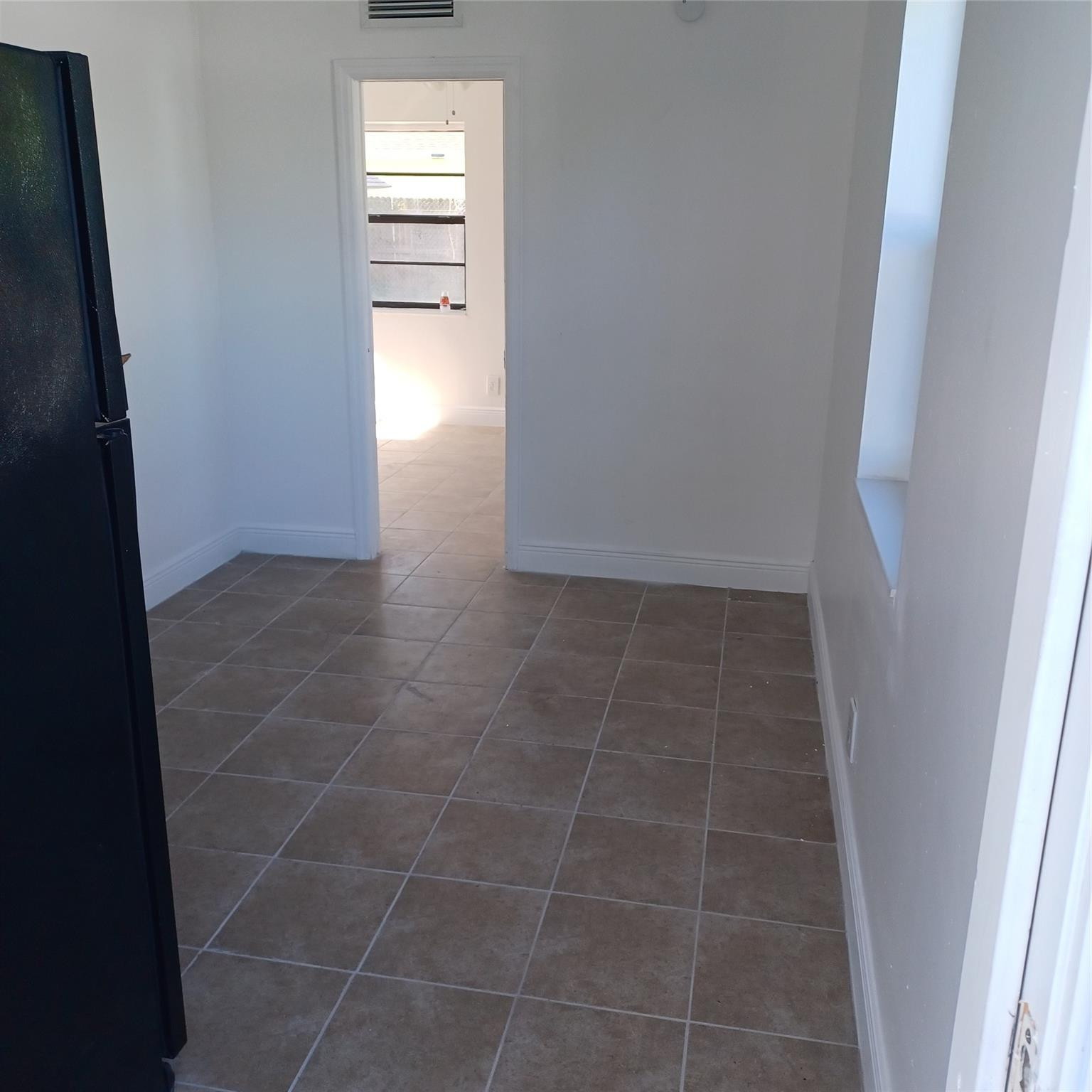 618 58TH Street — Photo 2