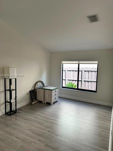 1537 SE 20th Ter # 1 — Photo 3