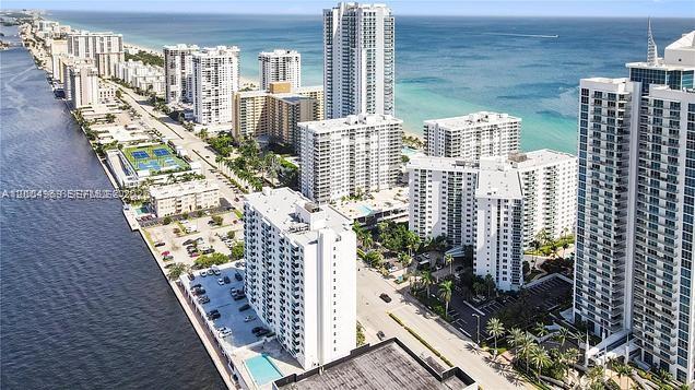 3000 S Ocean Dr # 414, Hollywood FL 33019