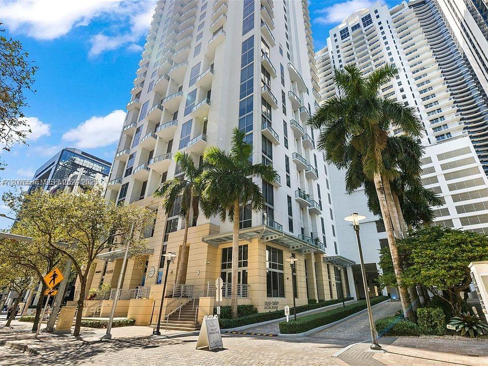 1060 Brickell Ave # 2407, Miami FL 33131