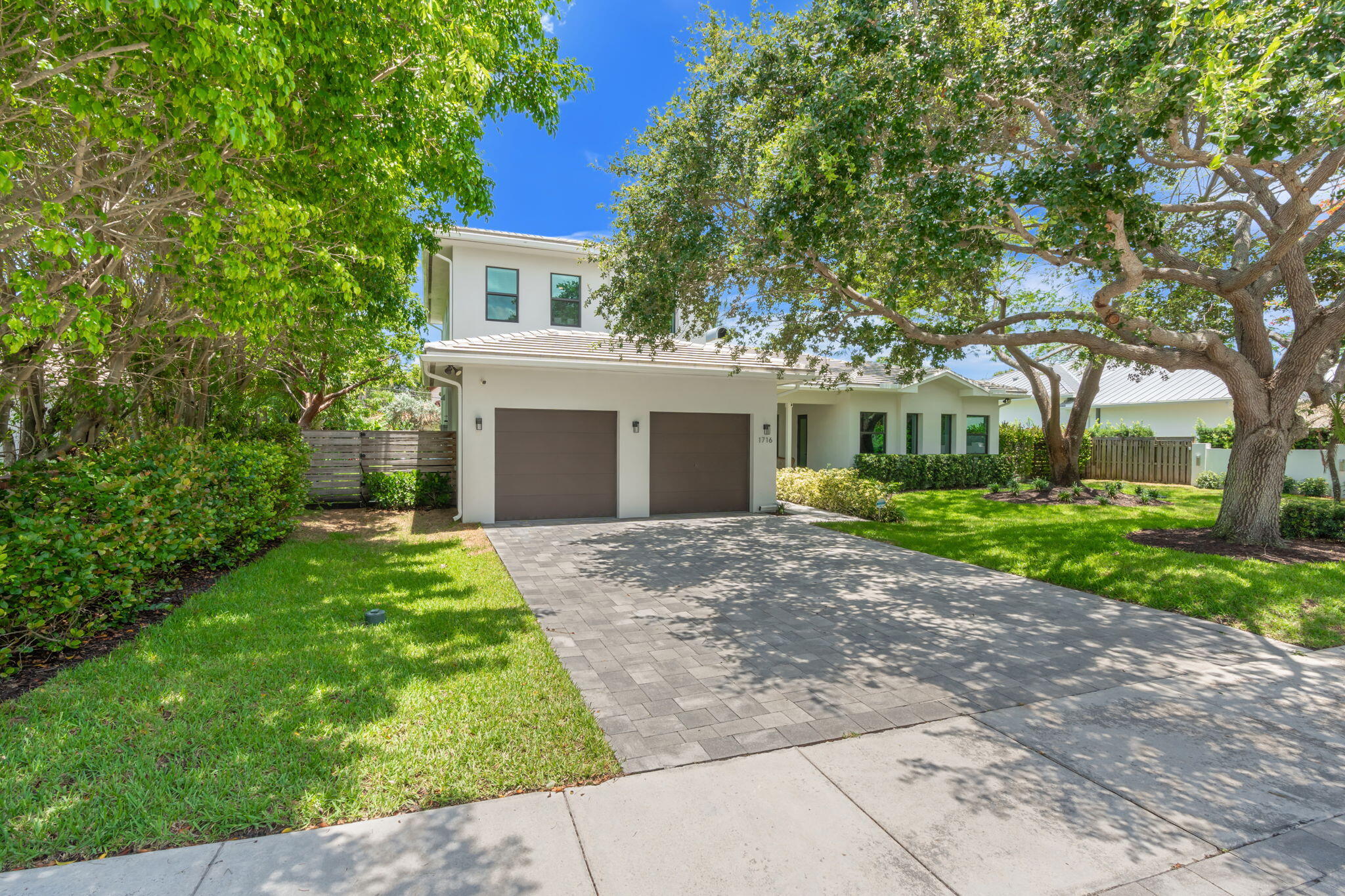1716 Middle River Drive, Fort Lauderdale FL 33305