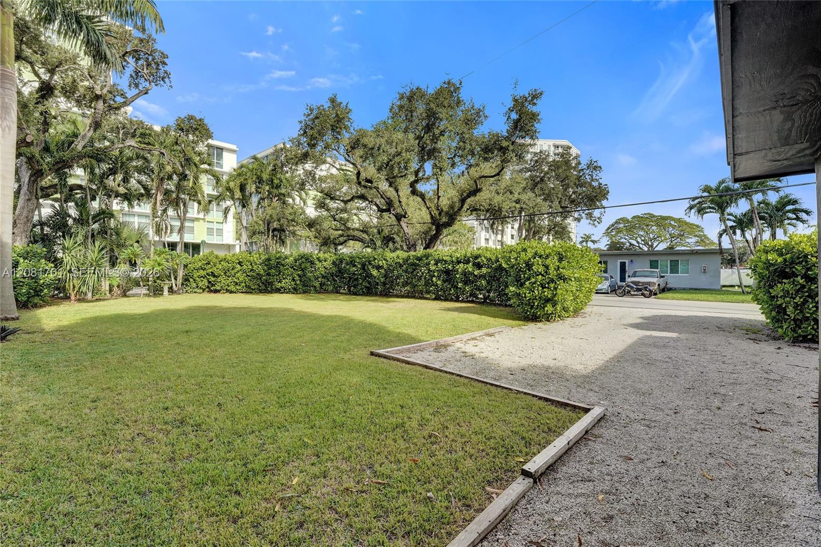 436 SW 4th Ave — Photo 3