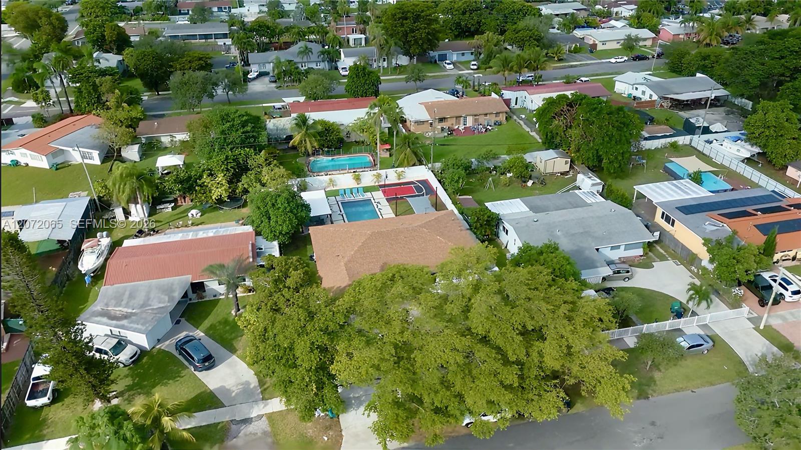 10245 SW 212th St — Photo 3