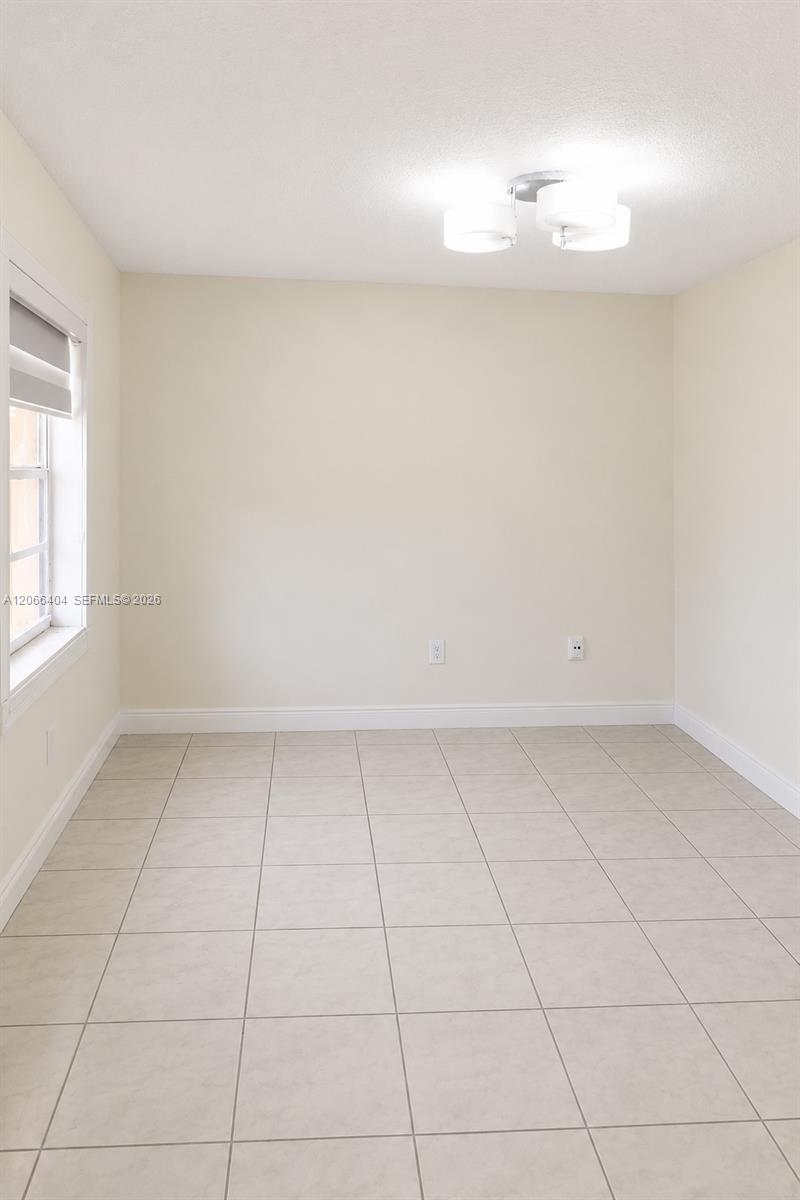 3659 SW 99th Ave # 7 — Photo 3