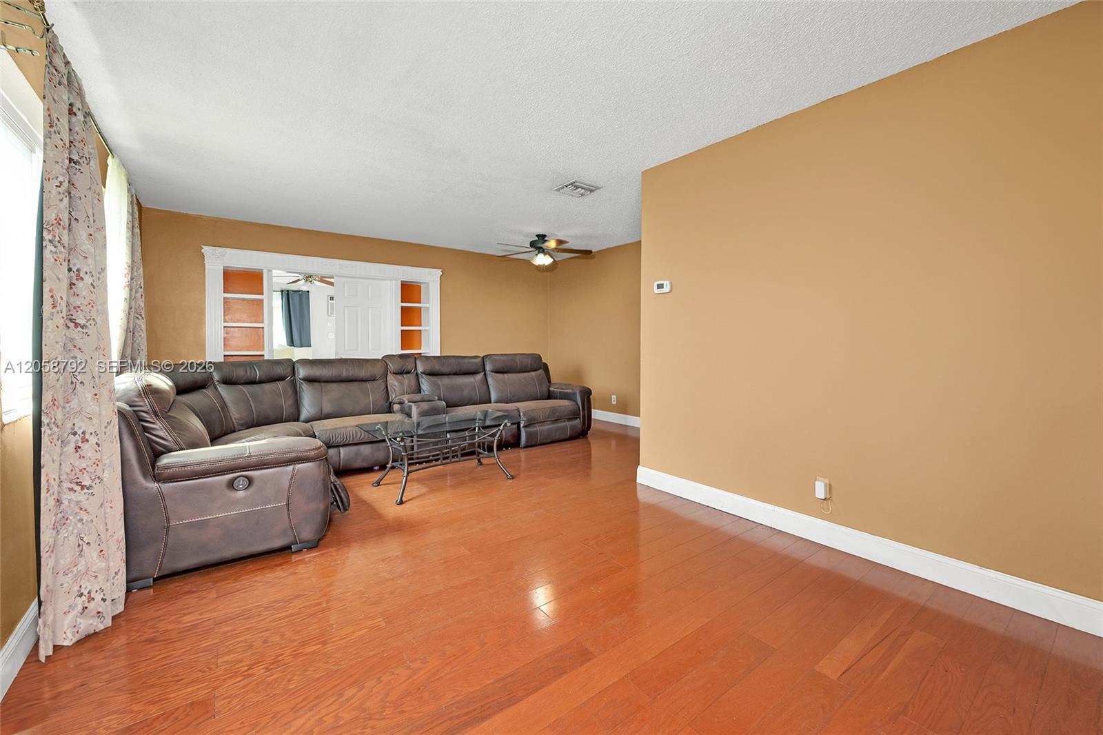 220 SW 65th Ave — Photo 5