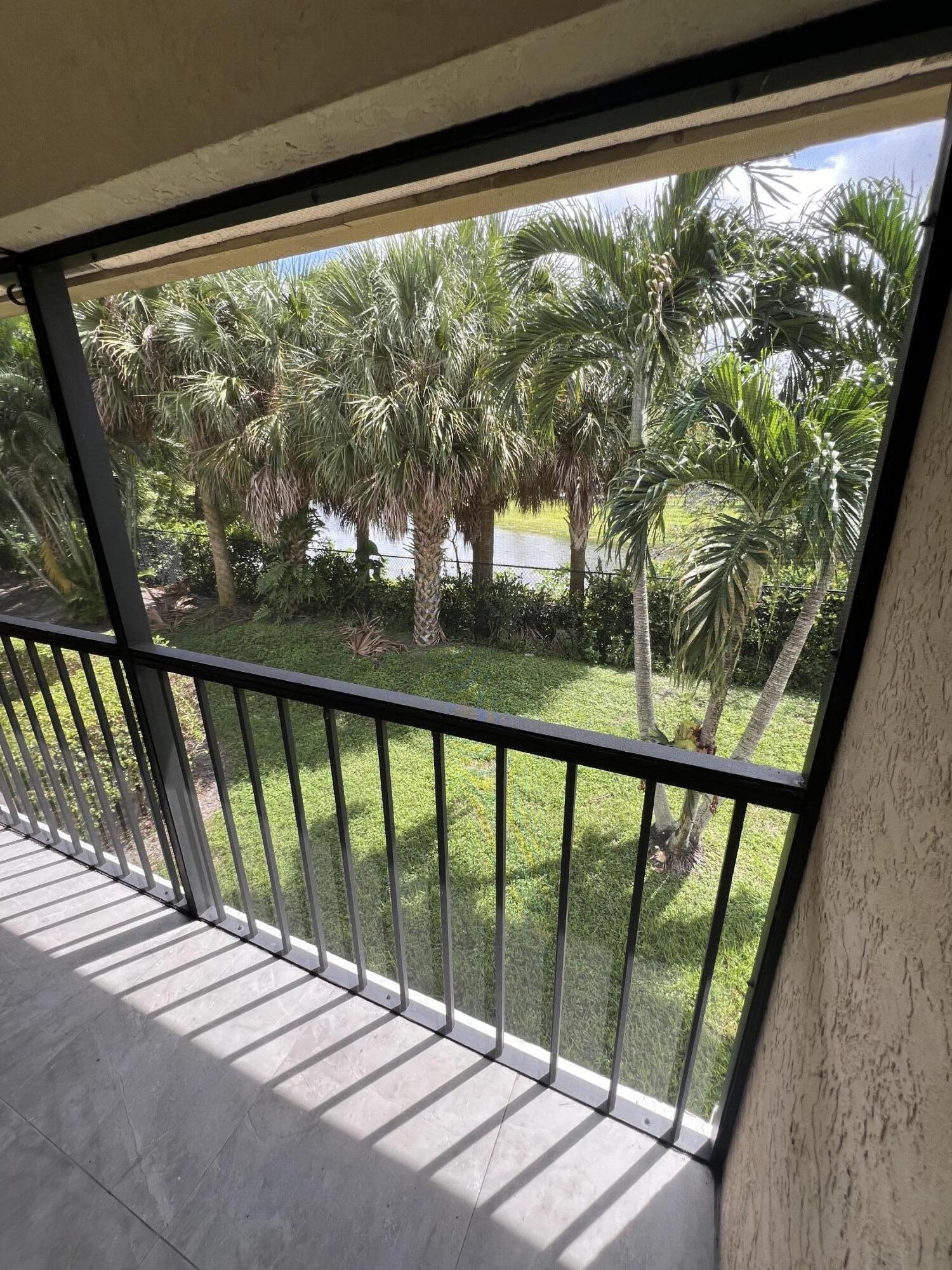 960 NW 45th Street # 6 — Photo 3