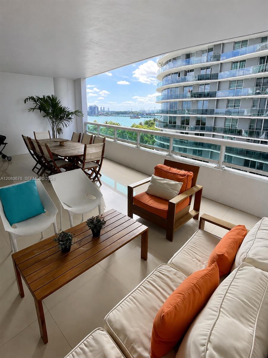 1800 N Bayshore Dr # 612 — Photo 2
