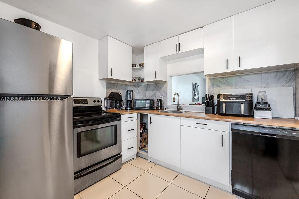 319 NE 14th Ave # 106 — Photo 3