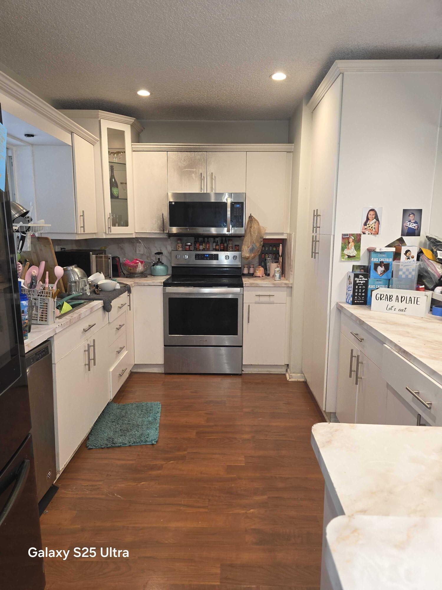 10975 NW 27th Place — Photo 3