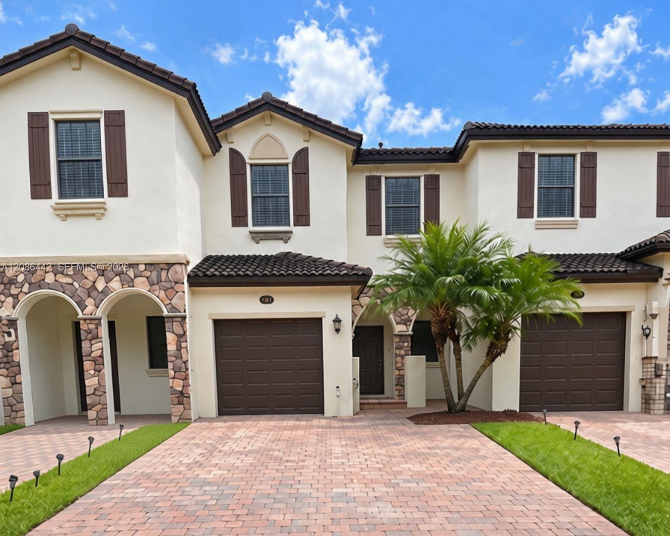 353 NE 37th Pl, Homestead FL 33033