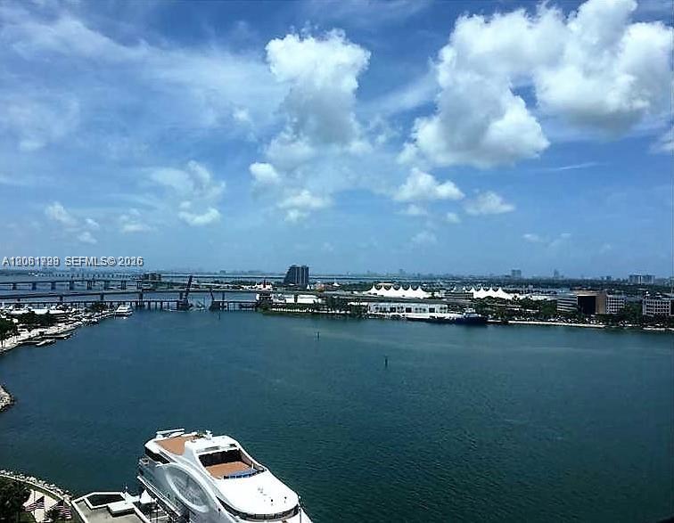 335 S Biscayne Blvd # 1810, Miami FL 33131