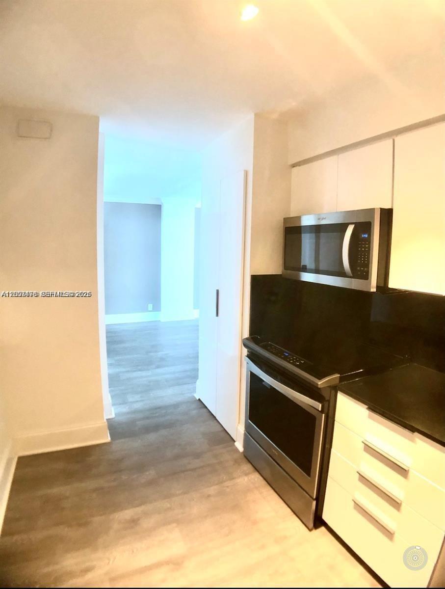 6770 Indian Creek Dr View 3