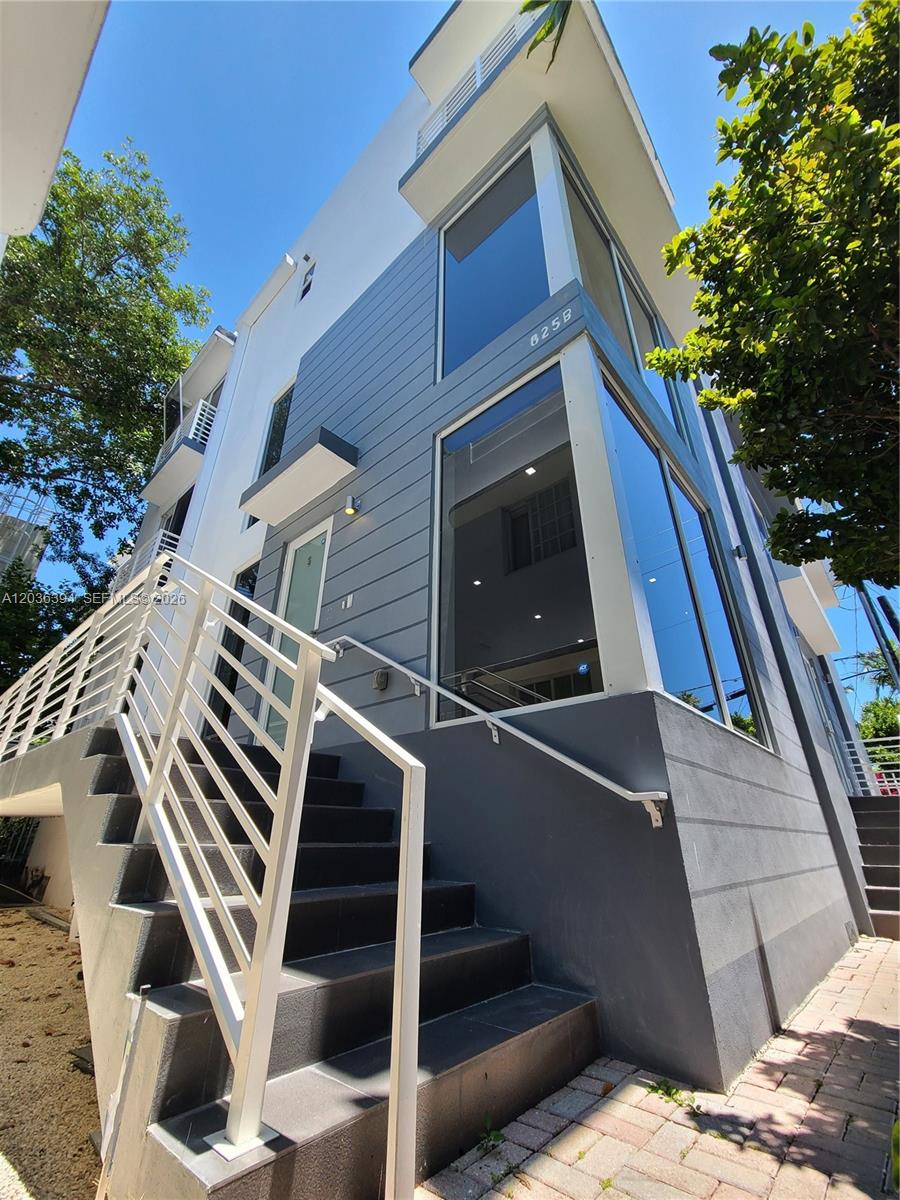 825 Michigan Ave # 7, Miami Beach FL 33139