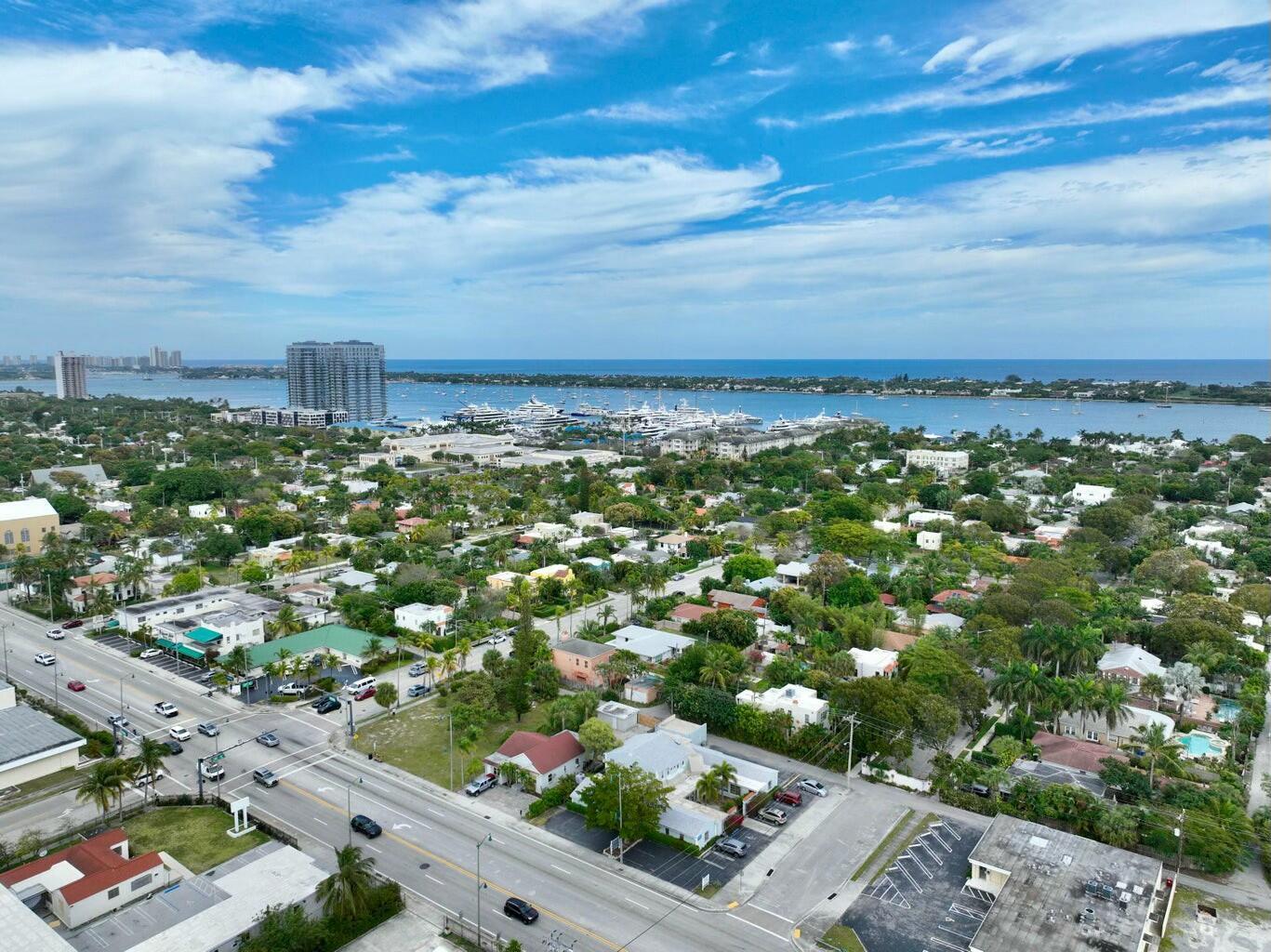 3608 Broadway Avenue — Photo 4