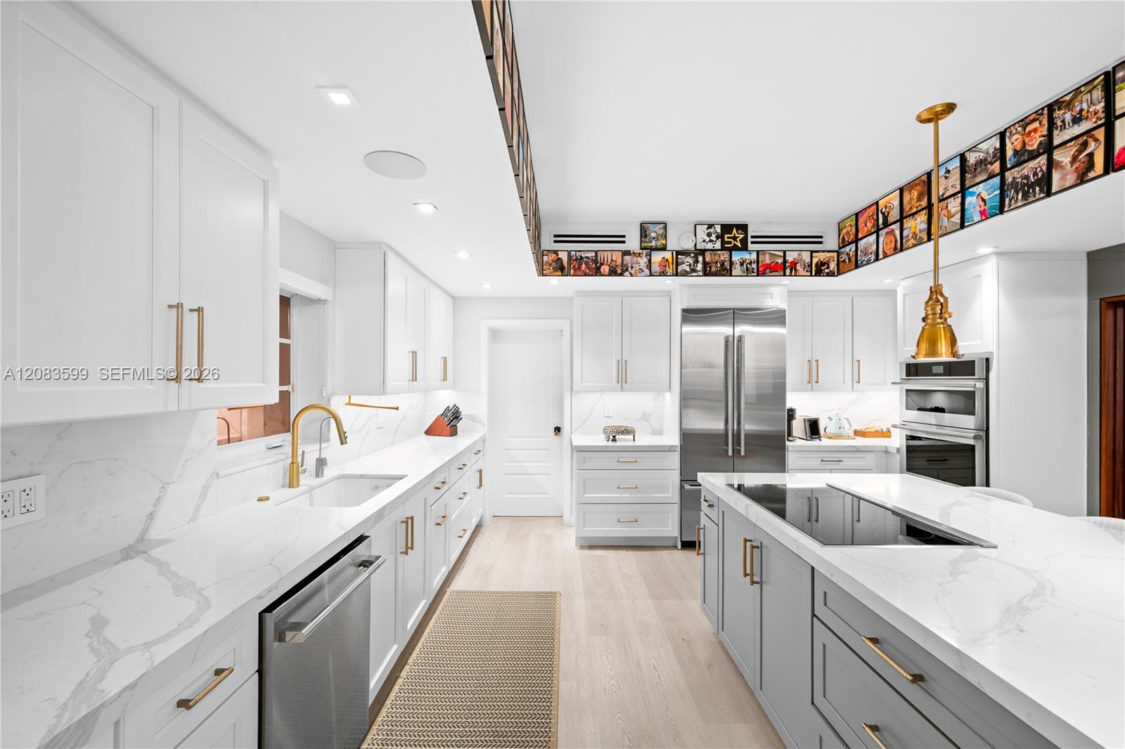 238 E San Marino Dr — Photo 5
