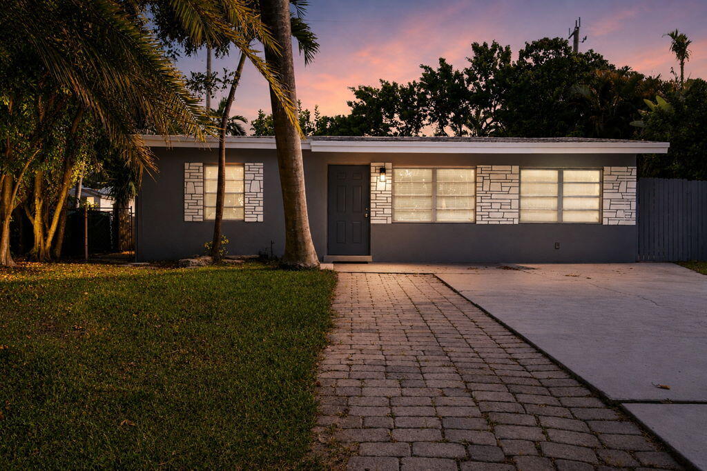 1472 NE 25TH Court, Pompano Beach FL 33064