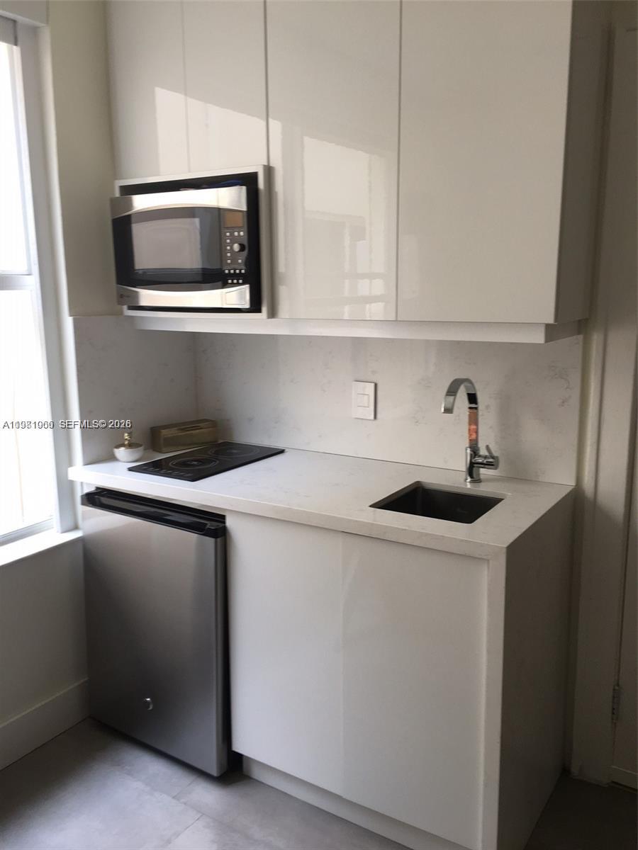 119 Menores Ave # 8A, Coral Gables FL 33134