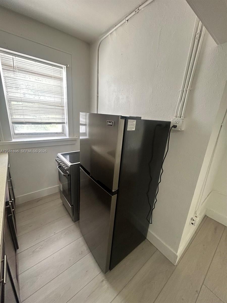967 SW 5th St # 16 — Photo 4