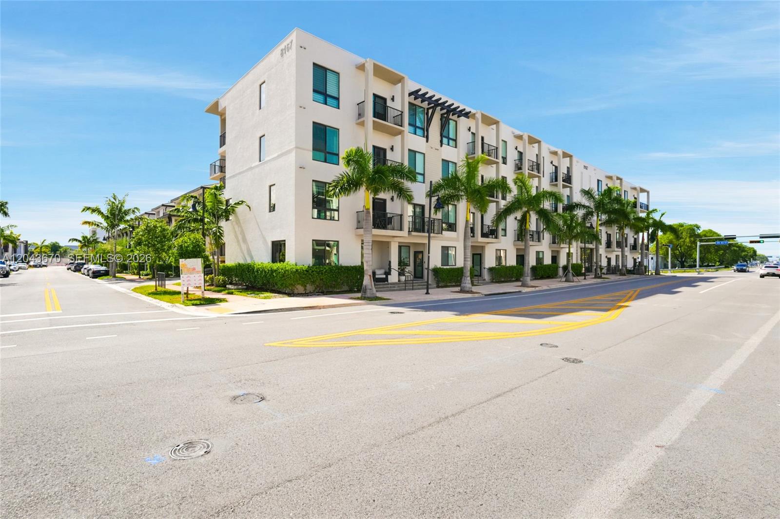 8167 NW 41st St # 101, Doral FL 33166