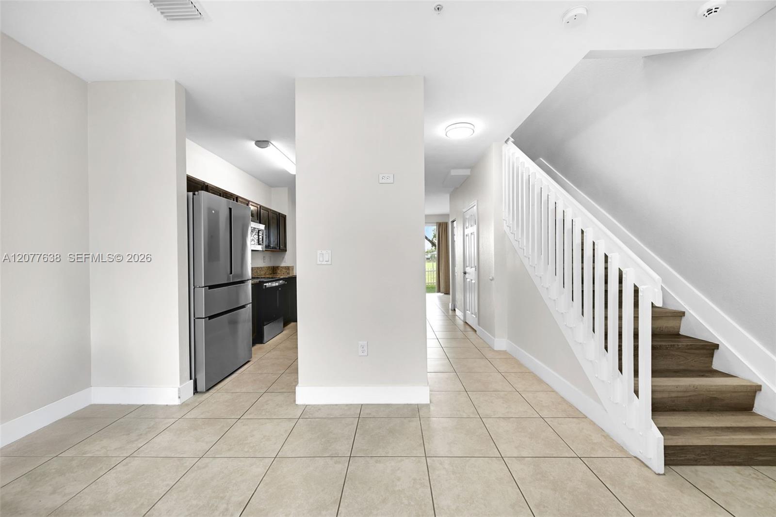 134 SE 28th Ter # 5 — Photo 5