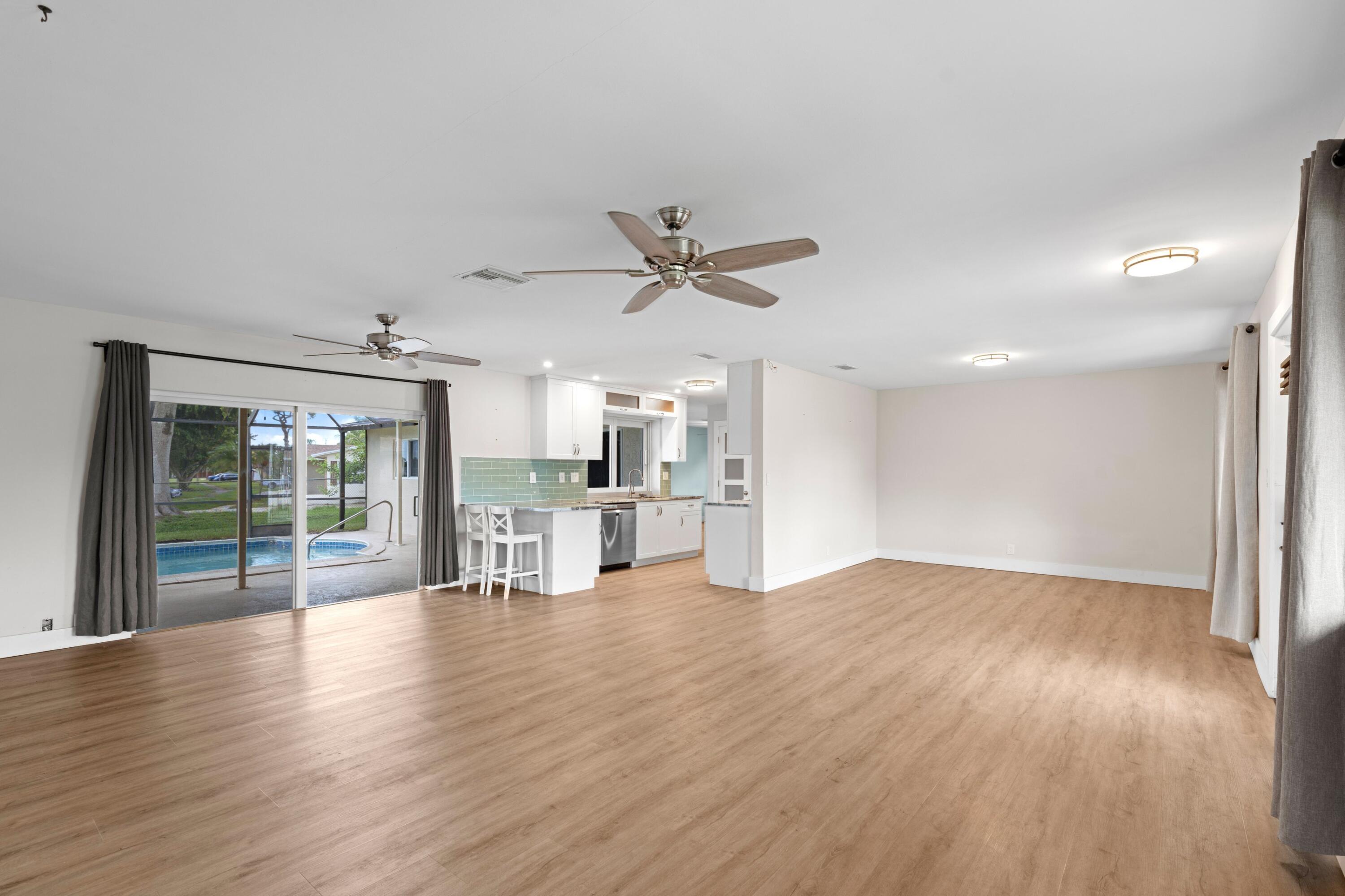4100 NW 7th Street — Photo 5