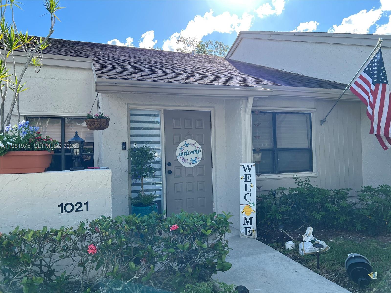 1021 NW 79th Ave, Plantation FL 33322