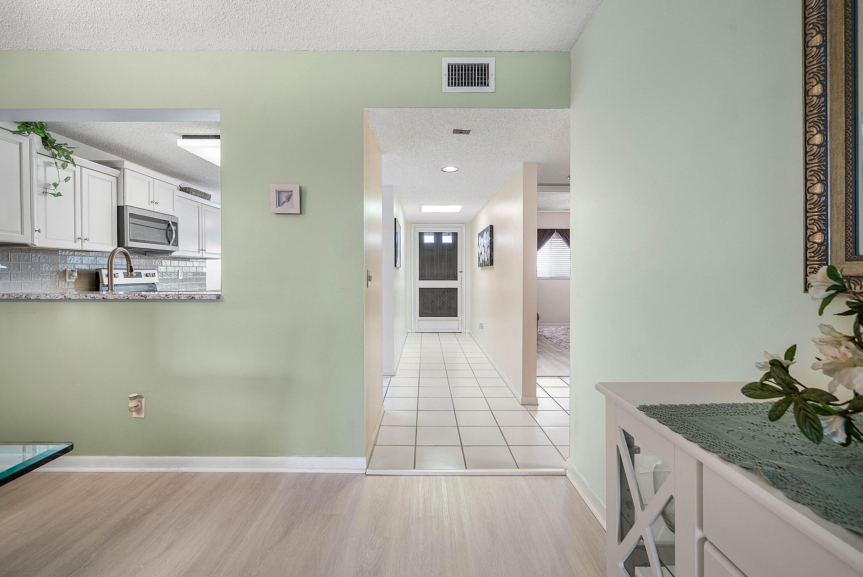 4735 LUCERNE LAKES Boulevard E # 402 — Photo 5