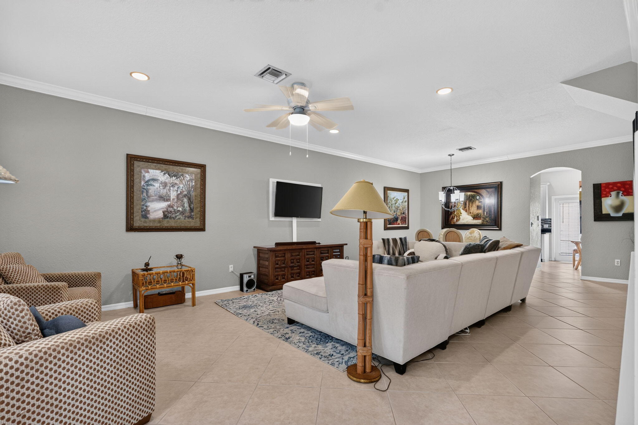 319 E BAY CEDAR Circle — Photo 4