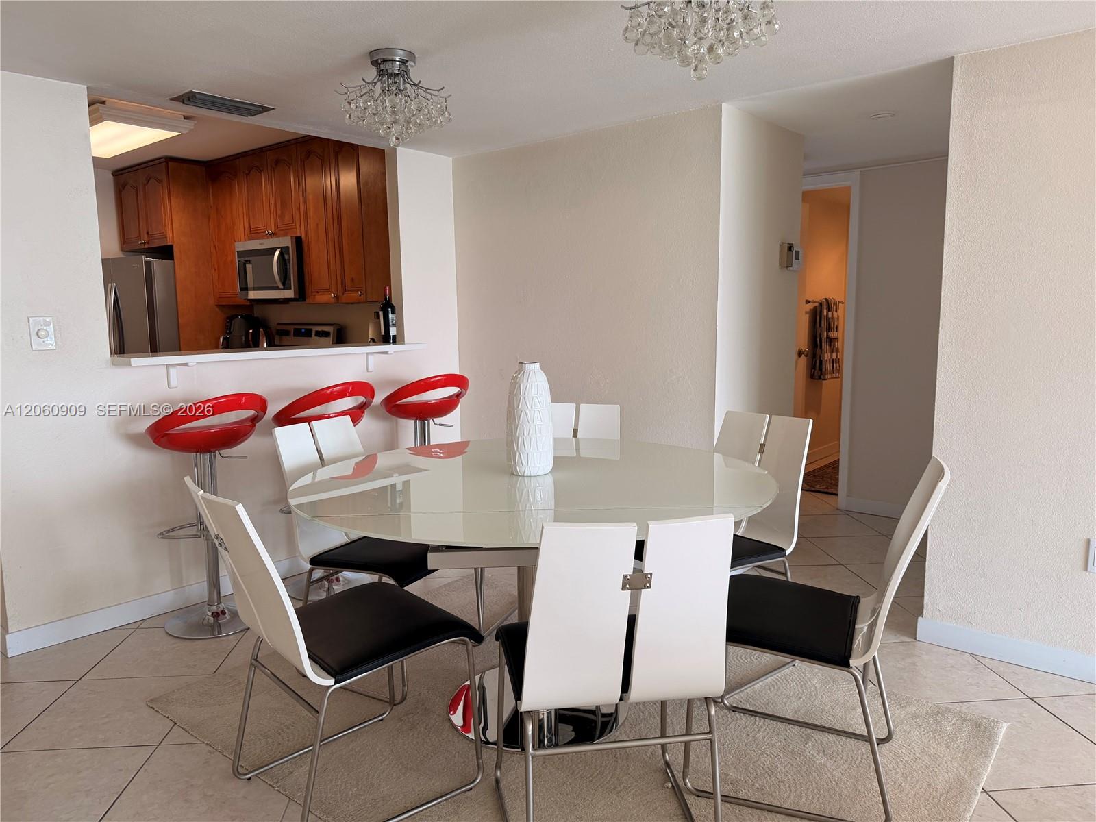 3375 N Country Club Dr # 602 — Photo 2