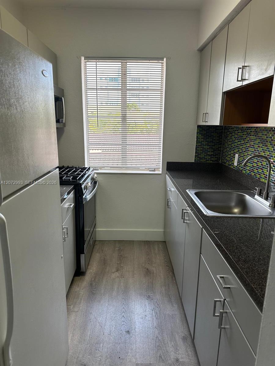 6805 Abbott Ave # 8, Miami Beach FL 33141