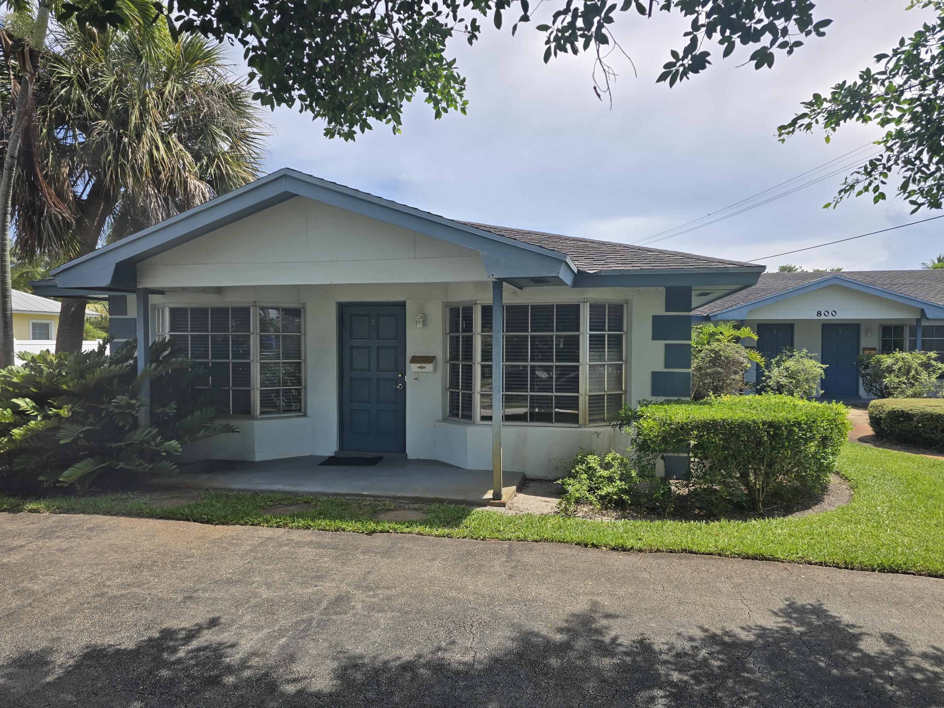 800 Ibis Way # 4, North Palm Beach FL 33408