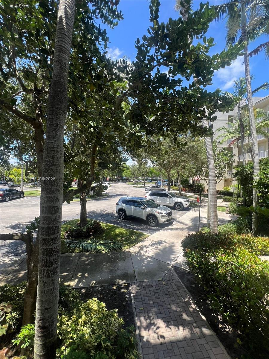 3500 Oaks Clubhouse Dr # 207 — Photo 5