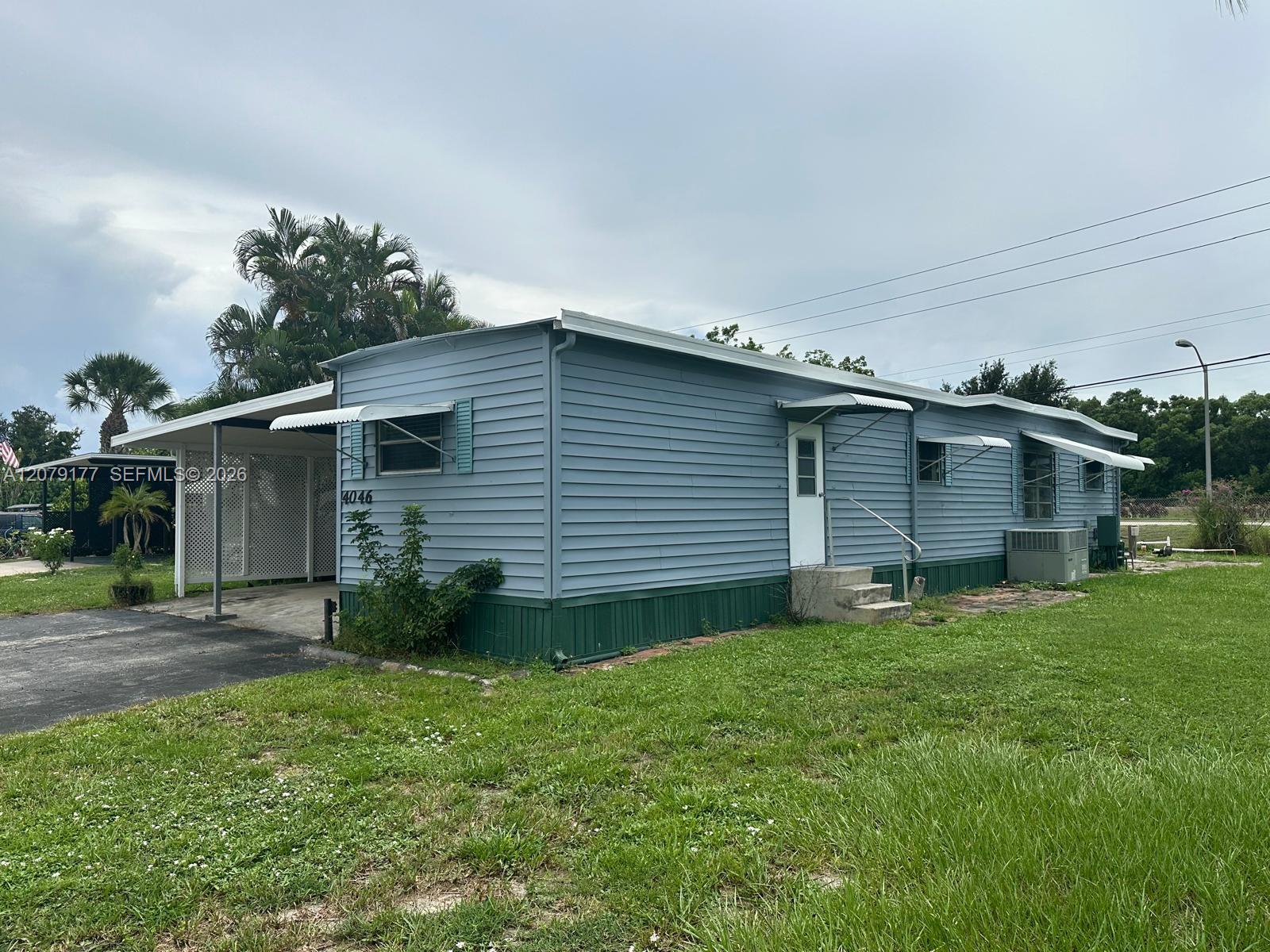 4046 67th Ln, Riviera Beach FL 33404