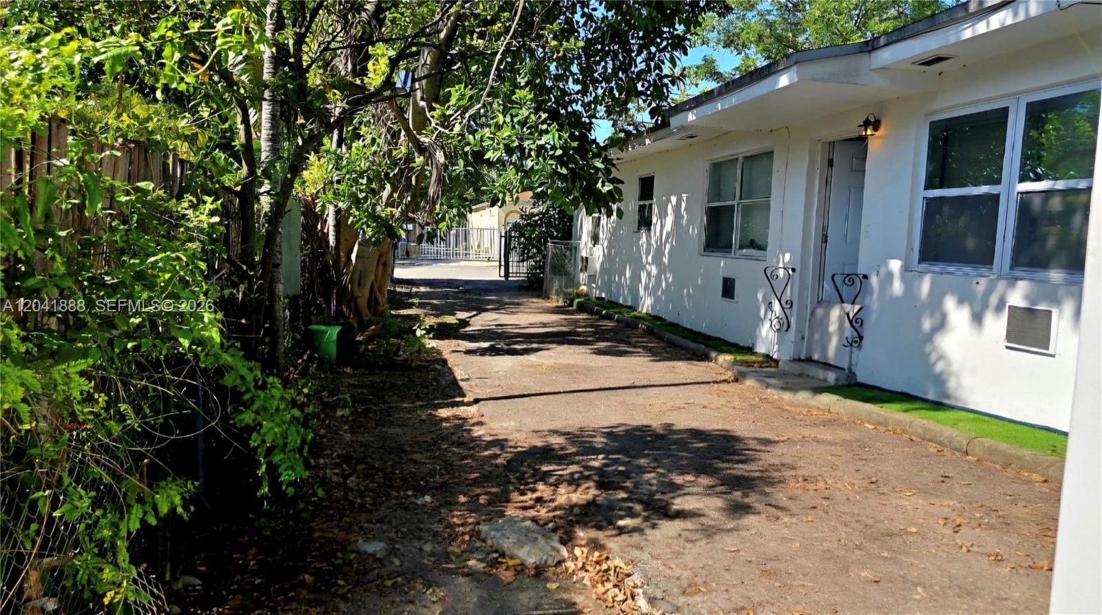 241 NW 32nd St, Miami FL 33127