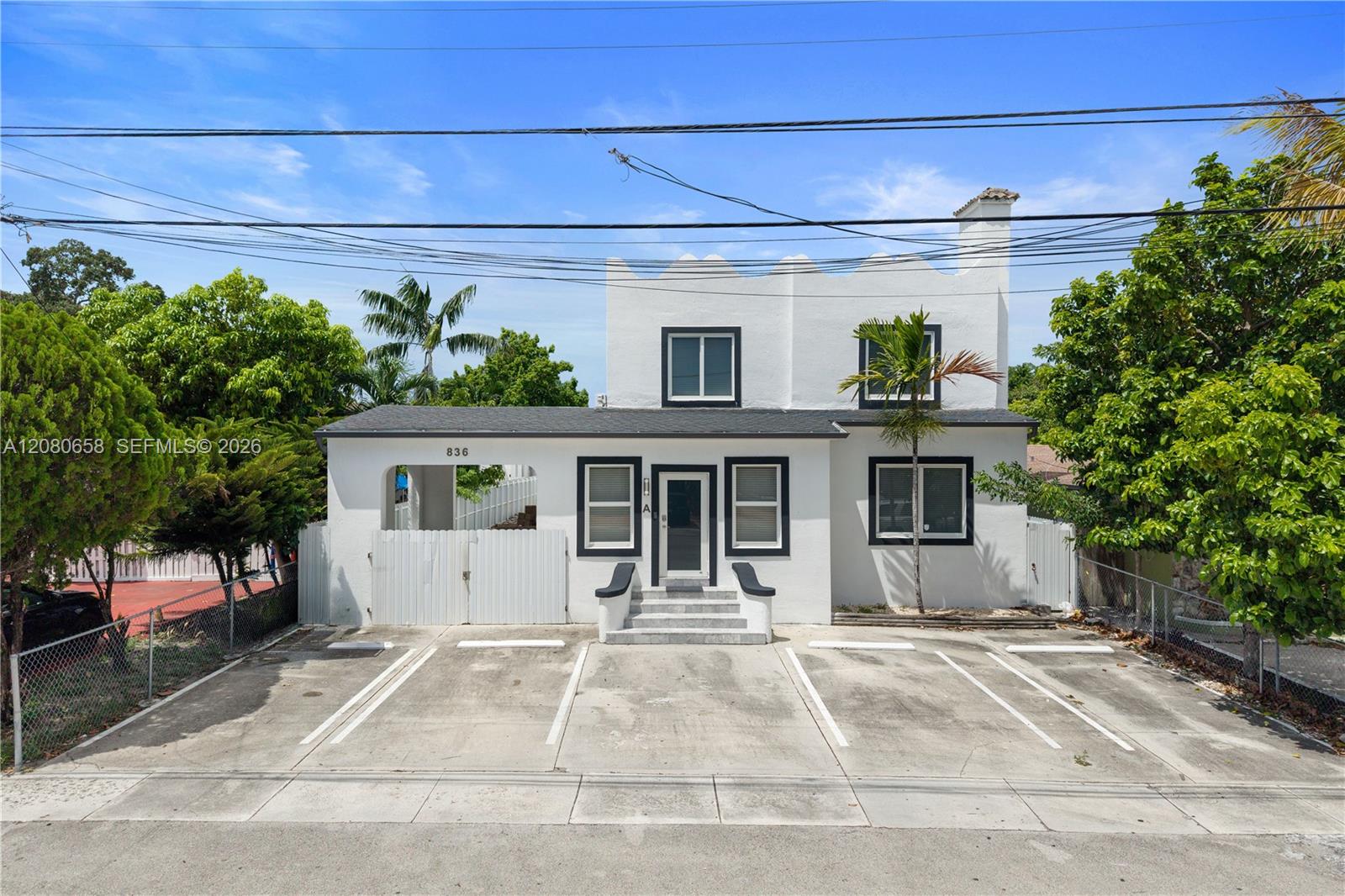 836 NW 33rd Ave # A — Photo 4