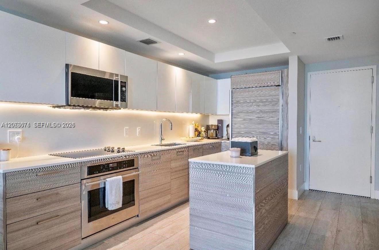121 NE 34th St # 2506A — Photo 2
