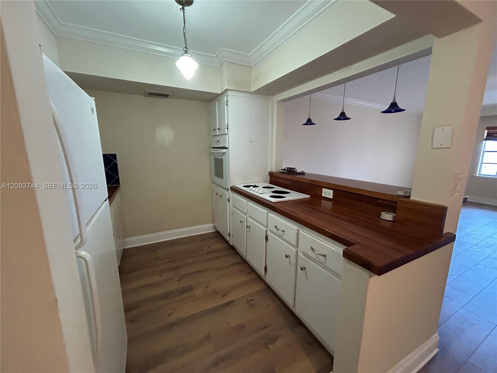 11855 NE 19th Dr # 47 — Photo 4