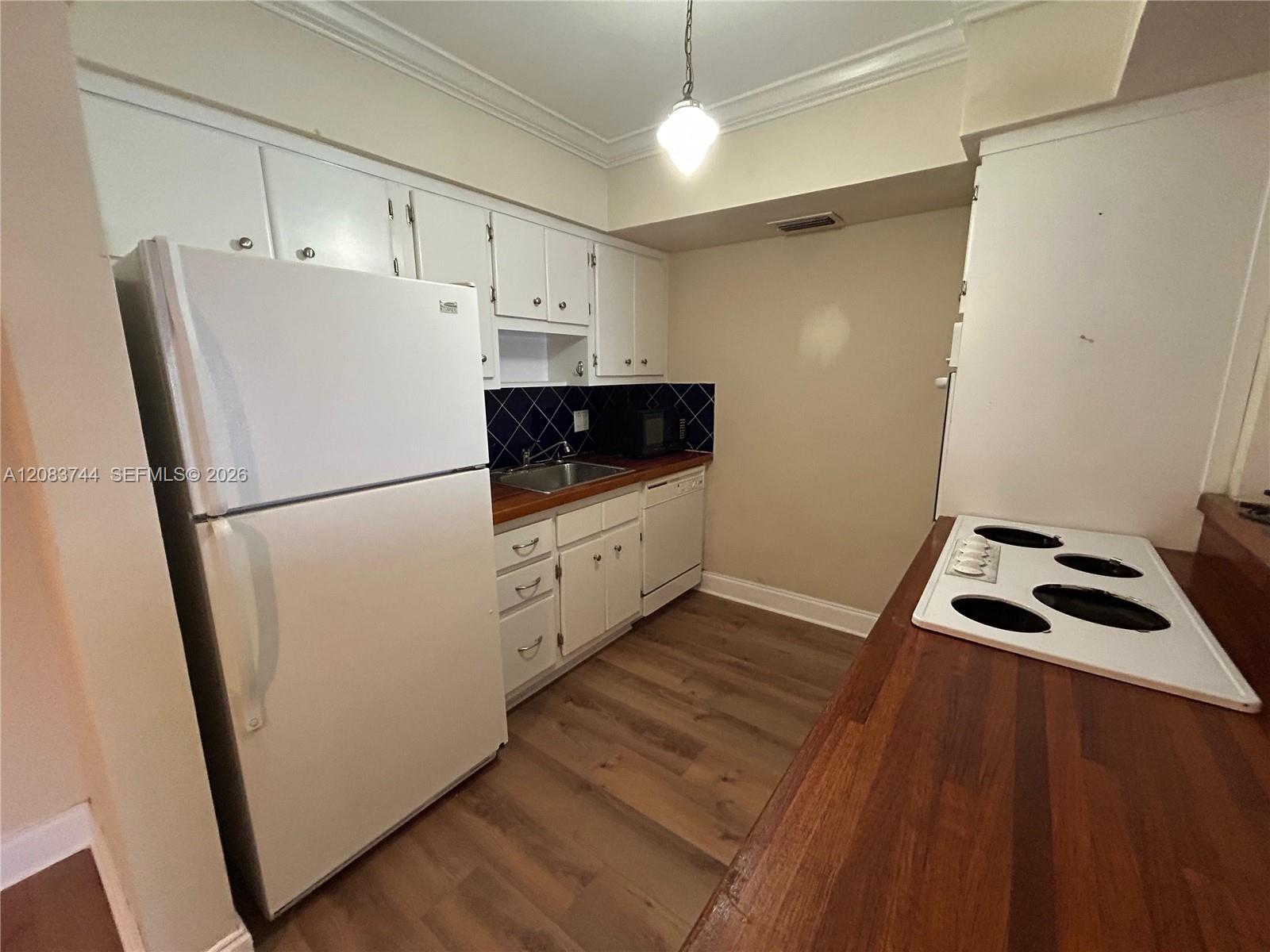 11855 NE 19th Dr # 47 — Photo 5