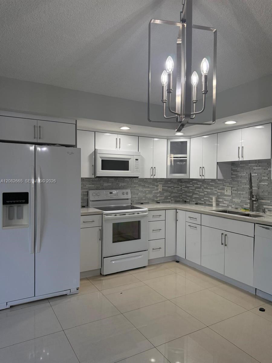 8650 SW 133rd Ave Rd # 211, Miami FL 33183