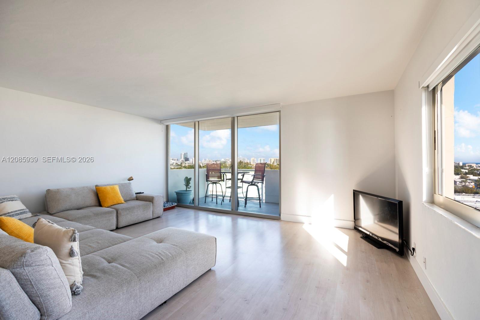 1200 West Ave # 907 — Photo 3