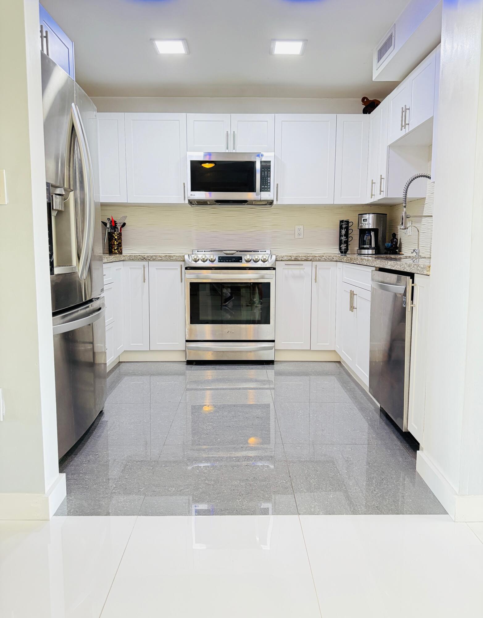 4164 Inverrary Drive # 404 — Photo 5