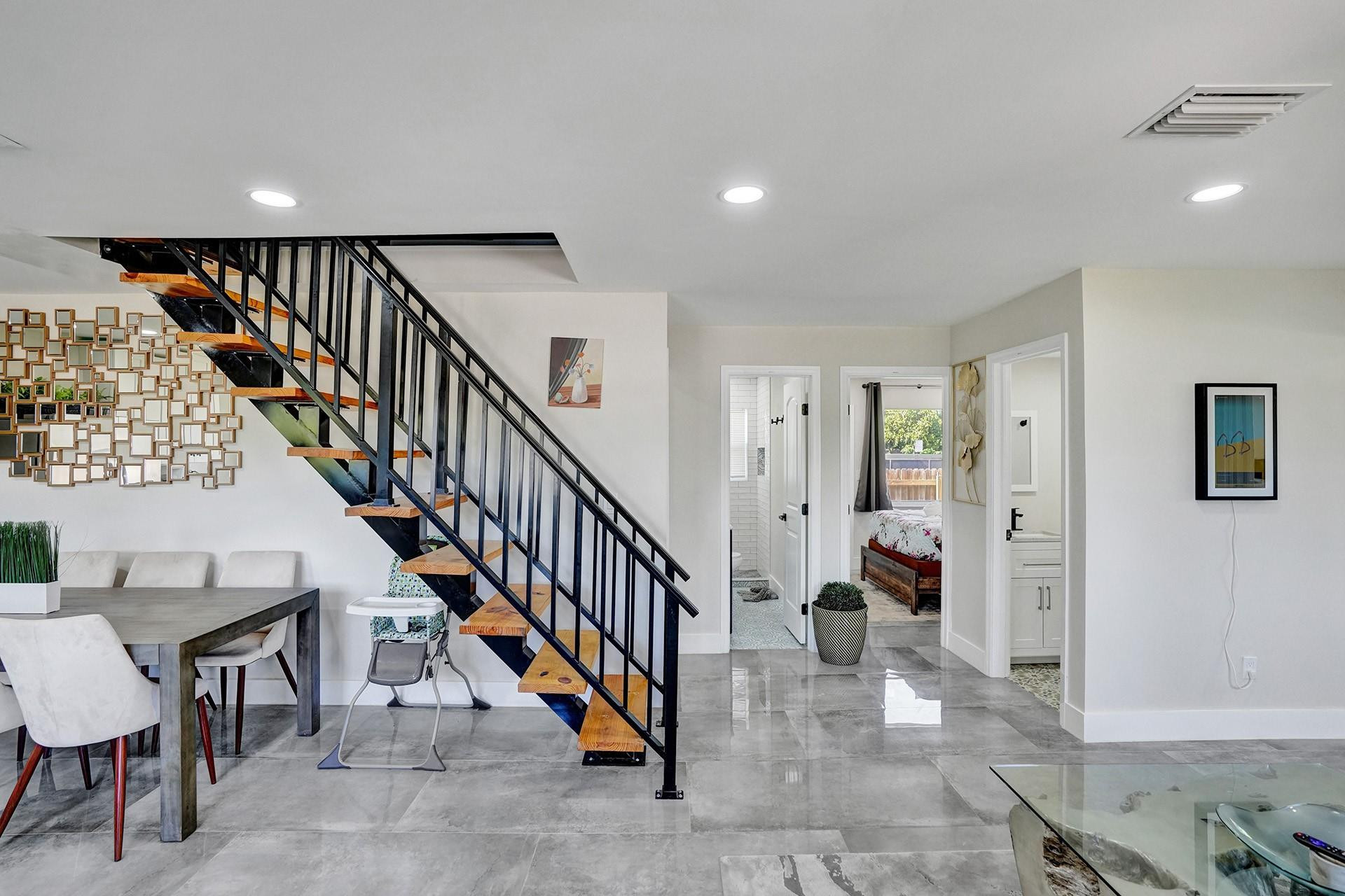 8047 NW 1st Place — Photo 4
