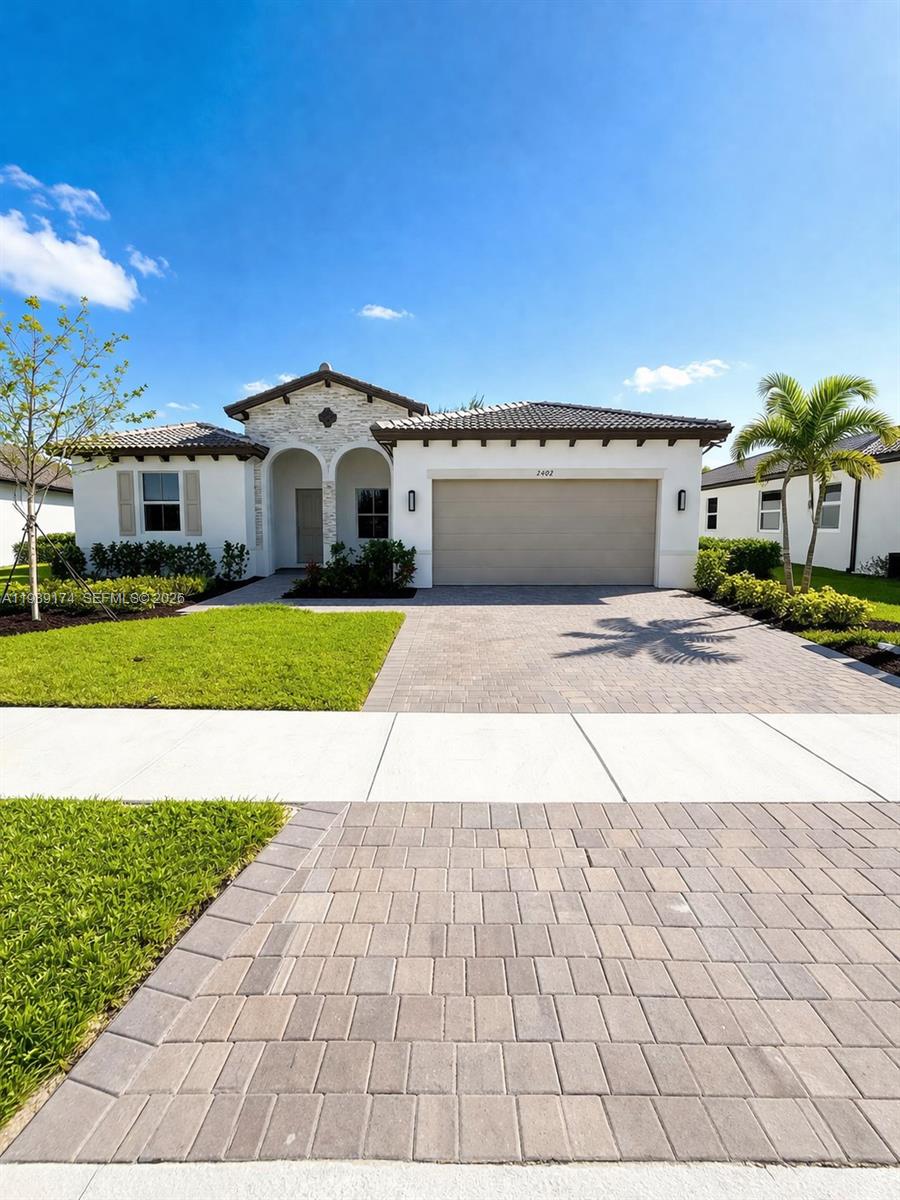 2402 SE 30th St, Homestead FL 33035