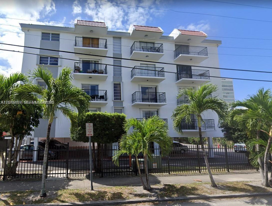 2500 SW 6th St # 303, Miami FL 33135